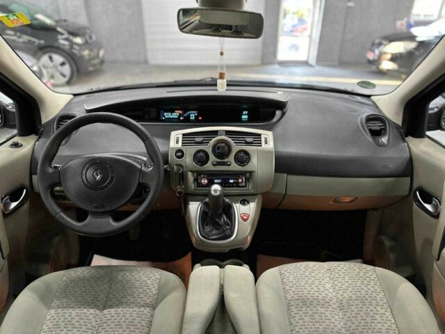 Серый Рено Сценик II, объемом двигателя 1.6 л и пробегом 175 тыс. км за 5699 $, фото 17 на Automoto.ua