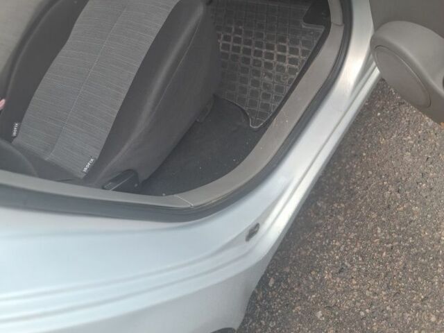 Серый Рено Сценик II, объемом двигателя 0 л и пробегом 236 тыс. км за 3400 $, фото 11 на Automoto.ua