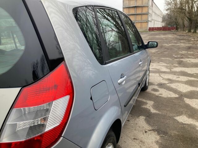 Серый Рено Сценик II, объемом двигателя 1.6 л и пробегом 207 тыс. км за 4200 $, фото 3 на Automoto.ua