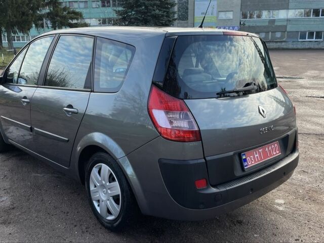 Серый Рено Сценик II, объемом двигателя 0 л и пробегом 226 тыс. км за 4900 $, фото 2 на Automoto.ua