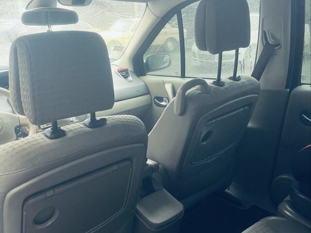 Сірий Рено Сценік II, об'ємом двигуна 2 л та пробігом 153 тис. км за 5150 $, фото 8 на Automoto.ua