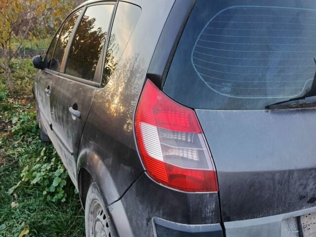 Серый Рено Сценик II, объемом двигателя 1.9 л и пробегом 290 тыс. км за 1700 $, фото 1 на Automoto.ua