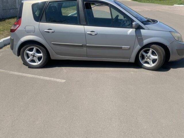 Сірий Рено Сценік II, об'ємом двигуна 1.5 л та пробігом 250 тис. км за 3500 $, фото 3 на Automoto.ua