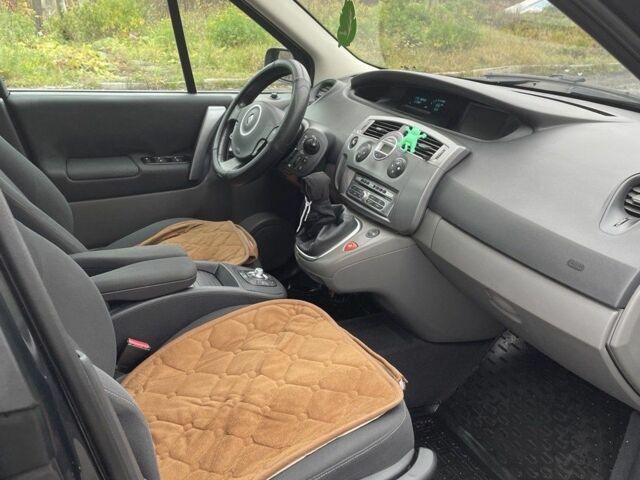 Сірий Рено Сценік II, об'ємом двигуна 2 л та пробігом 236 тис. км за 6650 $, фото 6 на Automoto.ua