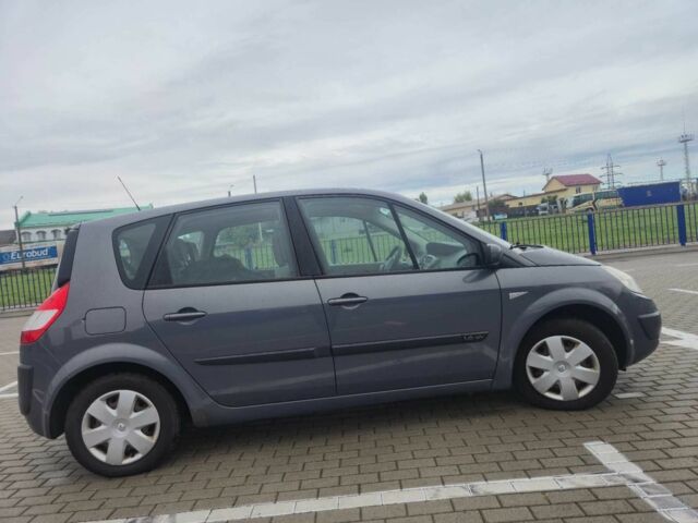 Серый Рено Сценик II, объемом двигателя 1.6 л и пробегом 210 тыс. км за 4500 $, фото 3 на Automoto.ua