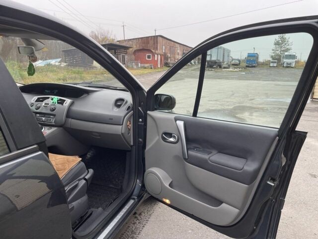 Сірий Рено Сценік II, об'ємом двигуна 2 л та пробігом 236 тис. км за 6650 $, фото 14 на Automoto.ua