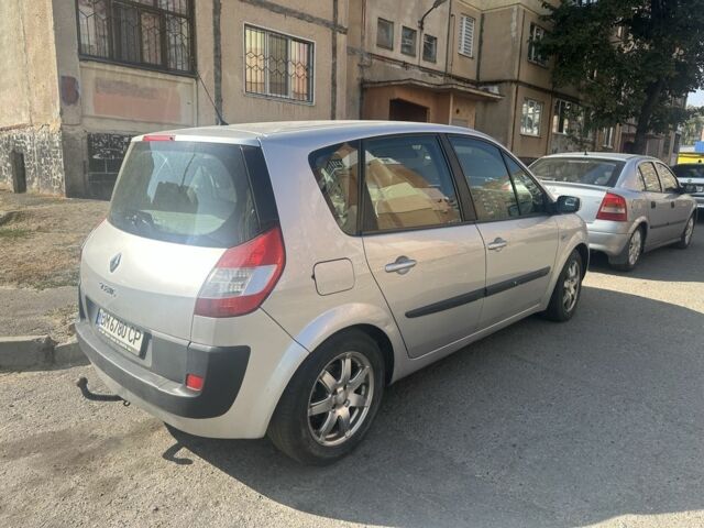 Серый Рено Сценик II, объемом двигателя 2 л и пробегом 233 тыс. км за 5150 $, фото 2 на Automoto.ua