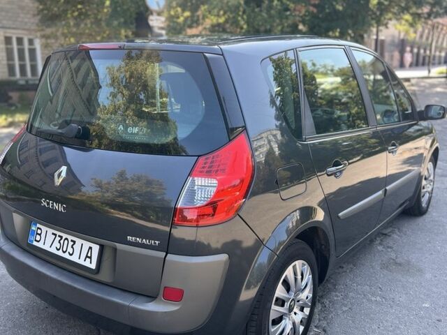 Сірий Рено Сценік II, об'ємом двигуна 1.6 л та пробігом 284 тис. км за 5350 $, фото 11 на Automoto.ua