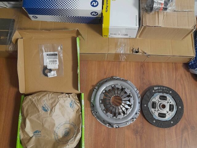 Сірий Рено Сценік II, об'ємом двигуна 1.6 л та пробігом 254 тис. км за 4500 $, фото 21 на Automoto.ua