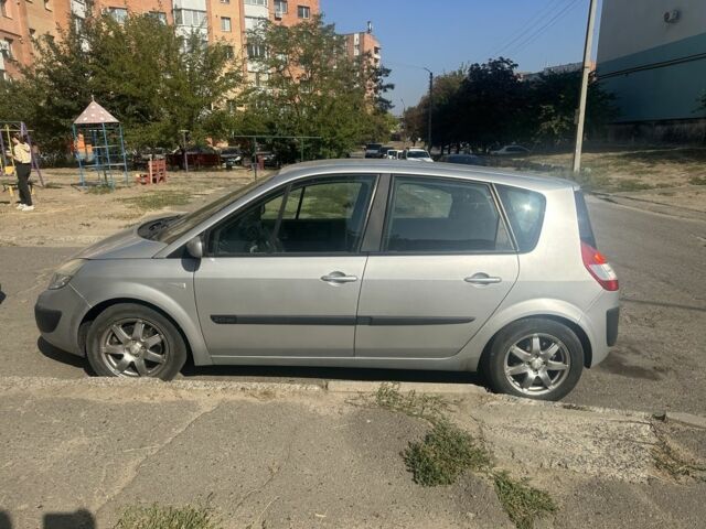 Серый Рено Сценик II, объемом двигателя 2 л и пробегом 233 тыс. км за 5150 $, фото 5 на Automoto.ua