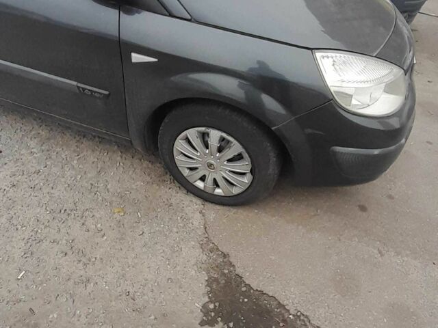 Сірий Рено Сценік II, об'ємом двигуна 1.6 л та пробігом 254 тис. км за 4500 $, фото 12 на Automoto.ua