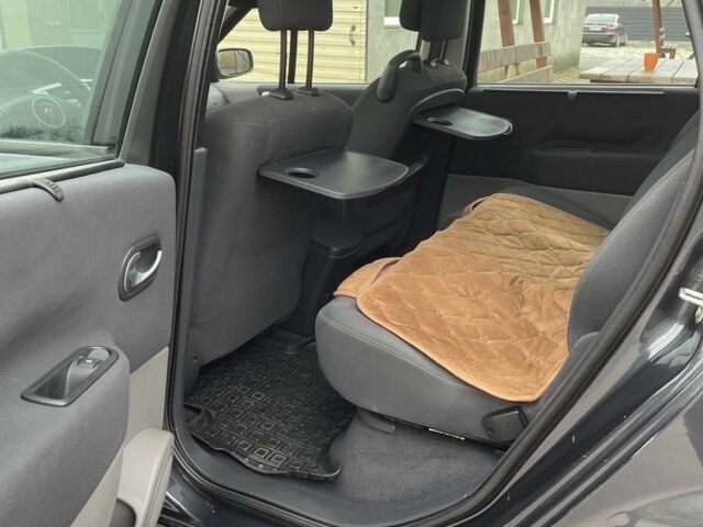 Сірий Рено Сценік II, об'ємом двигуна 2 л та пробігом 236 тис. км за 6650 $, фото 10 на Automoto.ua