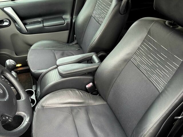 Серый Рено Сценик II, объемом двигателя 1.6 л и пробегом 172 тыс. км за 5350 $, фото 14 на Automoto.ua