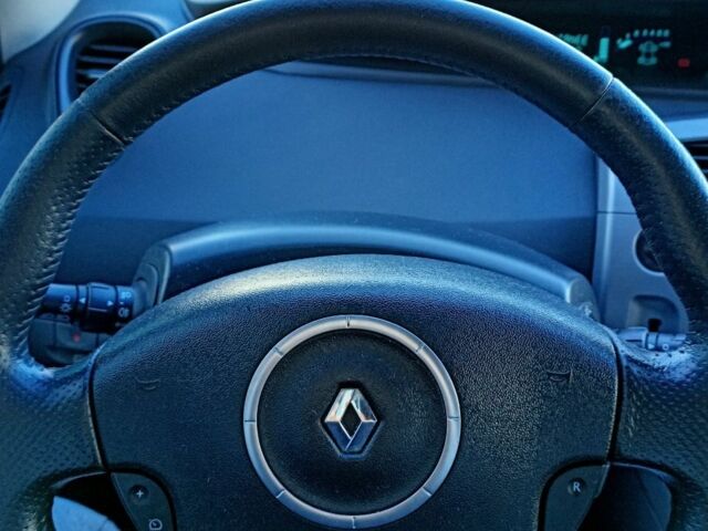 Сірий Рено Сценік II, об'ємом двигуна 1.5 л та пробігом 303 тис. км за 5500 $, фото 8 на Automoto.ua