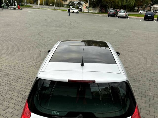 Серый Рено Сценик II, объемом двигателя 1.6 л и пробегом 172 тыс. км за 5350 $, фото 7 на Automoto.ua