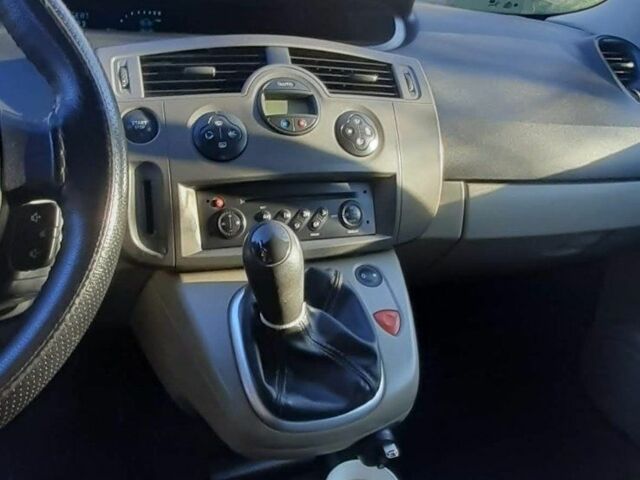 Сірий Рено Сценік II, об'ємом двигуна 1.6 л та пробігом 304 тис. км за 4500 $, фото 2 на Automoto.ua