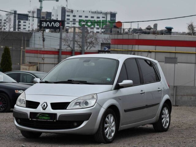 Серый Рено Сценик II, объемом двигателя 1.5 л и пробегом 303 тыс. км за 5500 $, фото 4 на Automoto.ua