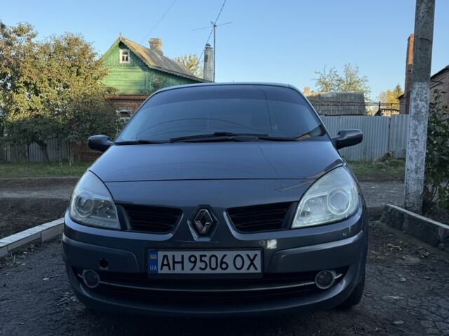 Сірий Рено Сценік II, об'ємом двигуна 1.6 л та пробігом 207 тис. км за 5600 $, фото 1 на Automoto.ua