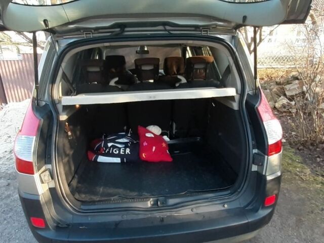 Сірий Рено Сценік II, об'ємом двигуна 1.6 л та пробігом 304 тис. км за 4500 $, фото 5 на Automoto.ua