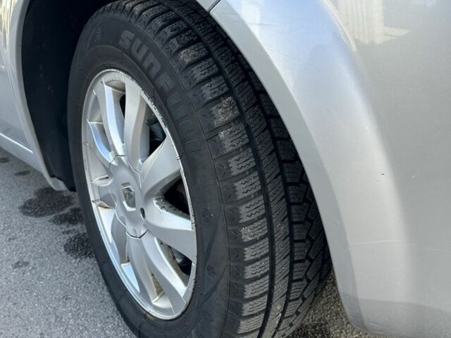 Серый Рено Сценик II, объемом двигателя 1.6 л и пробегом 265 тыс. км за 4500 $, фото 20 на Automoto.ua