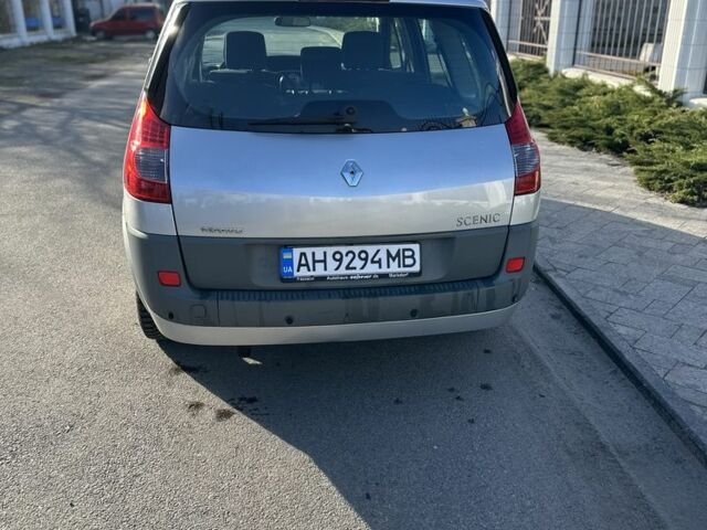 Серый Рено Сценик II, объемом двигателя 1.6 л и пробегом 265 тыс. км за 4500 $, фото 12 на Automoto.ua