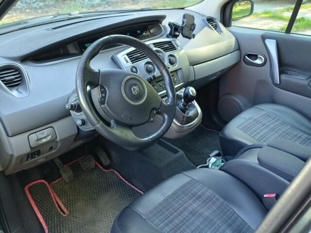 Сірий Рено Сценік II, об'ємом двигуна 1.5 л та пробігом 290 тис. км за 4900 $, фото 6 на Automoto.ua