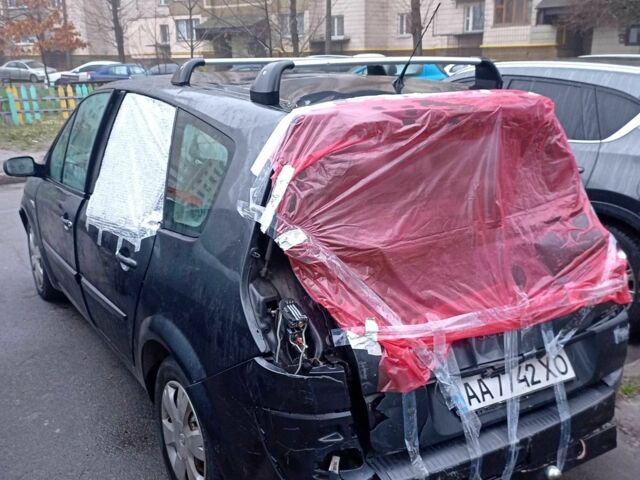 Серый Рено Сценик II, объемом двигателя 1.5 л и пробегом 214 тыс. км за 3000 $, фото 2 на Automoto.ua