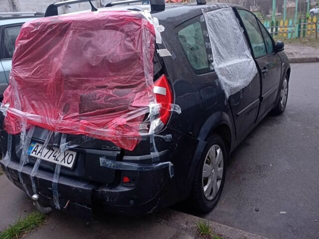 Серый Рено Сценик II, объемом двигателя 1.5 л и пробегом 214 тыс. км за 3000 $, фото 3 на Automoto.ua