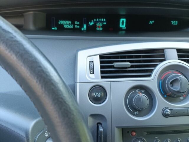 Сірий Рено Сценік II, об'ємом двигуна 1.5 л та пробігом 290 тис. км за 4900 $, фото 4 на Automoto.ua