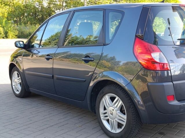 Рено Сценік II 2008 у Києві на Automoto.ua Сірий Рено Сценік II, об'ємом двигуна 2 л та пробігом 173 тис. км за 5750 $, фото 7 на Automoto.ua