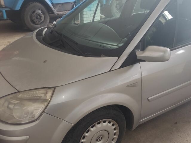 Серый Рено Сценик II, объемом двигателя 1.5 л и пробегом 255 тыс. км за 3200 $, фото 3 на Automoto.ua