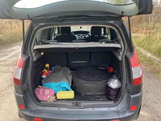 Серый Рено Сценик II, объемом двигателя 1.6 л и пробегом 230 тыс. км за 5000 $, фото 4 на Automoto.ua