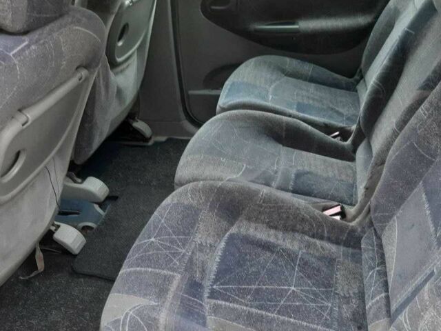 Серый Рено Сценик II, объемом двигателя 1.9 л и пробегом 365 тыс. км за 1667 $, фото 5 на Automoto.ua