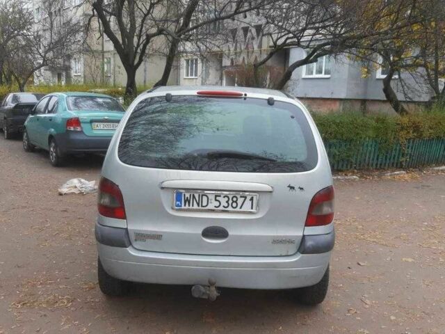 Серый Рено Сценик II, объемом двигателя 1.9 л и пробегом 365 тыс. км за 1667 $, фото 2 на Automoto.ua