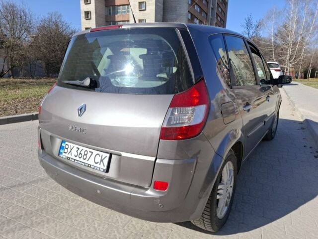 Серый Рено Сценик II, объемом двигателя 1.9 л и пробегом 280 тыс. км за 4500 $, фото 5 на Automoto.ua