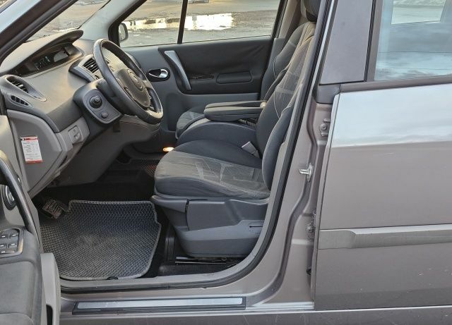 Серый Рено Сценик II, объемом двигателя 1.6 л и пробегом 207 тыс. км за 4800 $, фото 17 на Automoto.ua