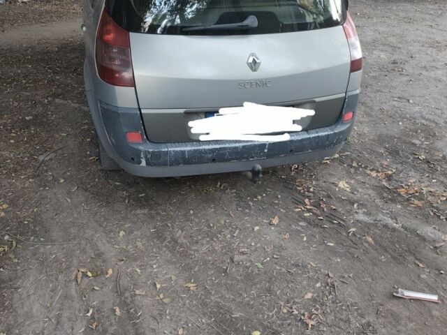 Серый Рено Сценик II, объемом двигателя 1.9 л и пробегом 432 тыс. км за 3971 $, фото 3 на Automoto.ua