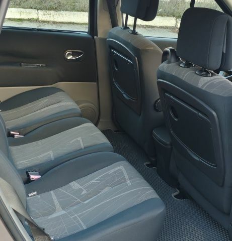 Серый Рено Сценик II, объемом двигателя 1.6 л и пробегом 207 тыс. км за 4800 $, фото 10 на Automoto.ua