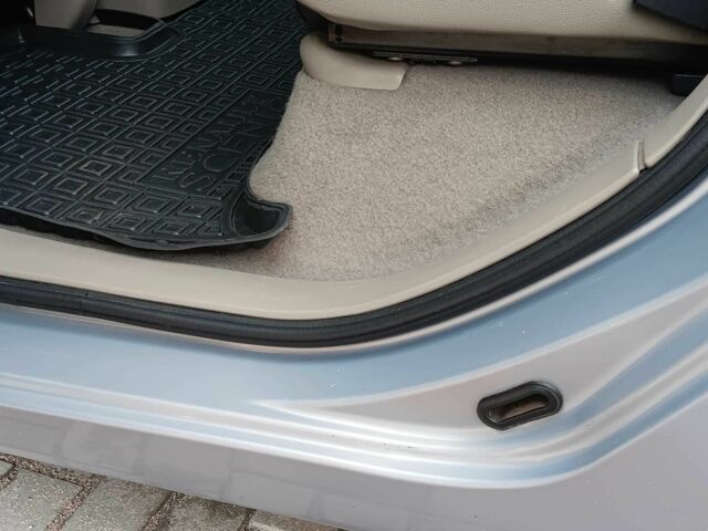 Сірий Рено Сценік II, об'ємом двигуна 2 л та пробігом 155 тис. км за 4600 $, фото 16 на Automoto.ua