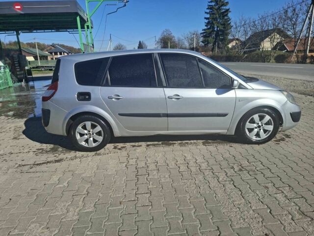Рено Сценік II 2004 у Надворной на Automoto.ua Сірий Рено Сценік II, об'ємом двигуна 1.9 л та пробігом 250 тис. км за 2850 $, фото 5 на Automoto.ua