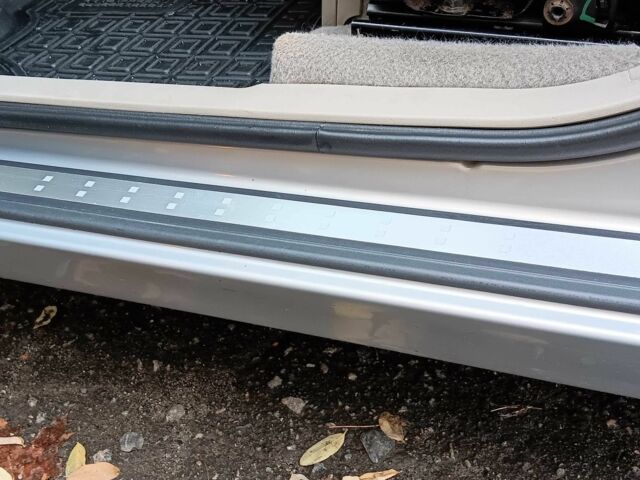 Сірий Рено Сценік II, об'ємом двигуна 2 л та пробігом 155 тис. км за 4600 $, фото 22 на Automoto.ua