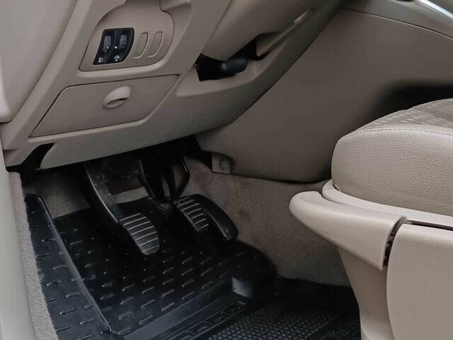 Сірий Рено Сценік II, об'ємом двигуна 2 л та пробігом 155 тис. км за 4600 $, фото 17 на Automoto.ua