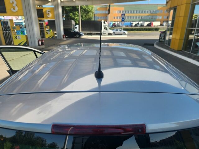 Рено Сценік II 2005 у Полтаві на Automoto.ua Сірий Рено Сценік II, об'ємом двигуна 1.6 л та пробігом 189 тис. км за 4600 $, фото 23 на Automoto.ua