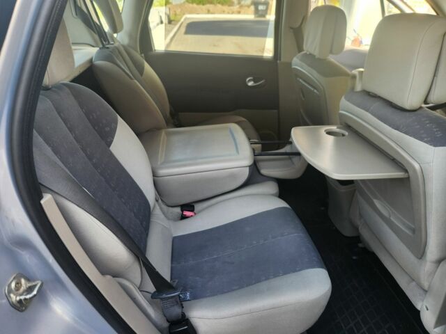 Рено Сценік II 2005 у Полтаві на Automoto.ua Сірий Рено Сценік II, об'ємом двигуна 1.6 л та пробігом 189 тис. км за 4600 $, фото 17 на Automoto.ua