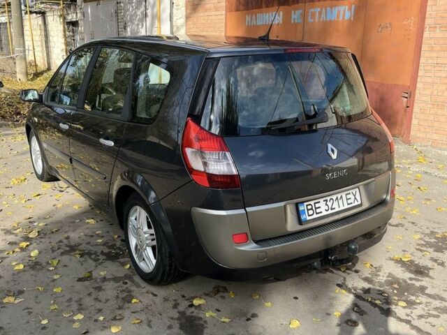 Серый Рено Сценик II, объемом двигателя 2 л и пробегом 205 тыс. км за 5300 $, фото 3 на Automoto.ua