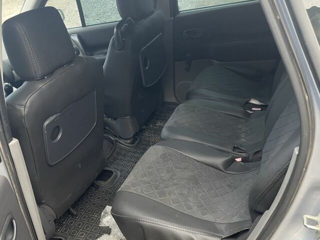 Серый Рено Сценик II, объемом двигателя 1.5 л и пробегом 227 тыс. км за 5000 $, фото 4 на Automoto.ua