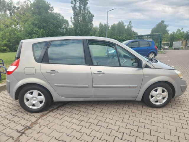 Рено Сценік II 2005 у Полтаві на Automoto.ua Сірий Рено Сценік II, об'ємом двигуна 1.6 л та пробігом 189 тис. км за 4600 $, фото 2 на Automoto.ua