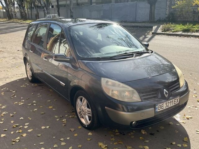 Серый Рено Сценик II, объемом двигателя 2 л и пробегом 205 тыс. км за 5300 $, фото 1 на Automoto.ua