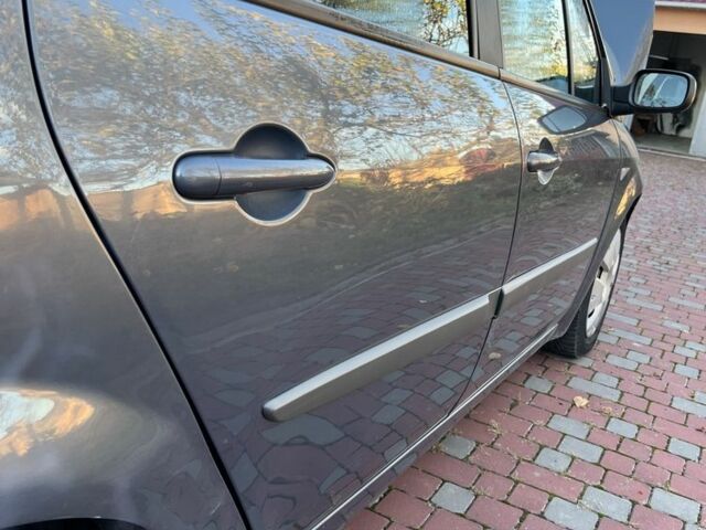 Серый Рено Сценик II, объемом двигателя 2 л и пробегом 237 тыс. км за 5200 $, фото 18 на Automoto.ua