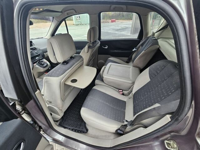 Серый Рено Сценик II, объемом двигателя 0 л и пробегом 280 тыс. км за 2900 $, фото 10 на Automoto.ua